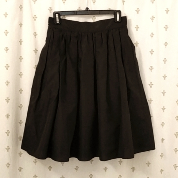 Offers Welcome❤️St. John Skirt - Rare !??! Three Layers✨ Perfect Condition ✨ - Picture 2 of 7